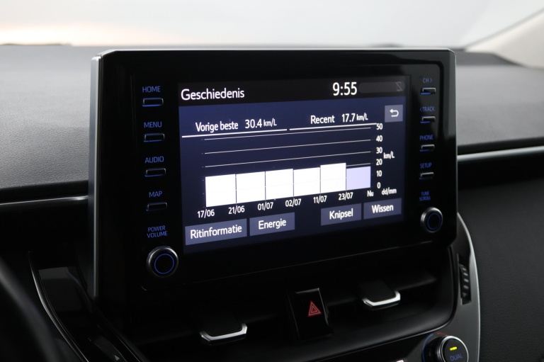 Toyota Corolla - 1.8 Hybrid First Edition Sedan 44