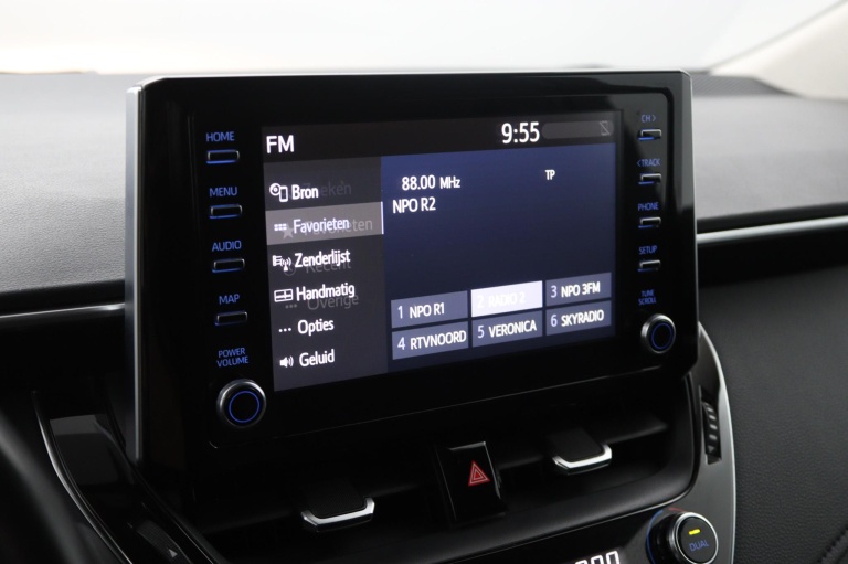 Toyota Corolla - 1.8 Hybrid First Edition Sedan 8