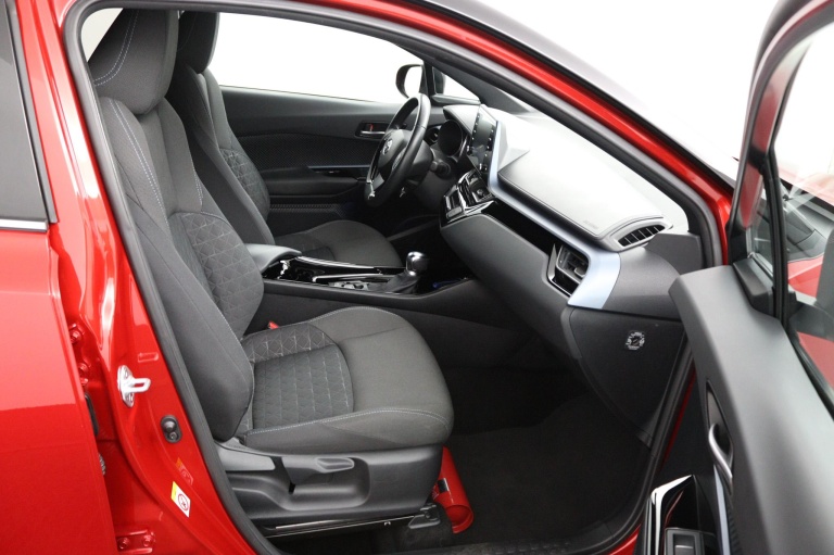 Toyota C-HR - 2.0 Hybrid Bi-Tone 21