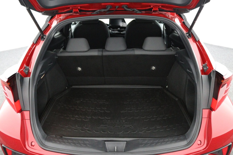 Toyota C-HR - 2.0 Hybrid Bi-Tone 23