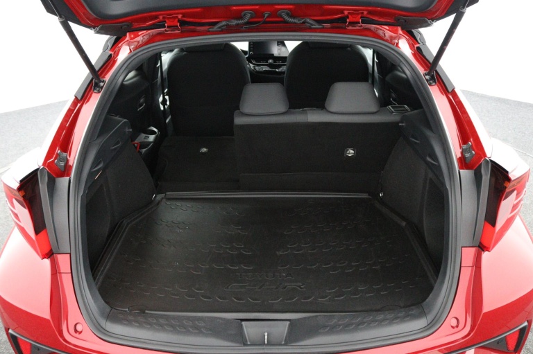 Toyota C-HR - 2.0 Hybrid Bi-Tone 24