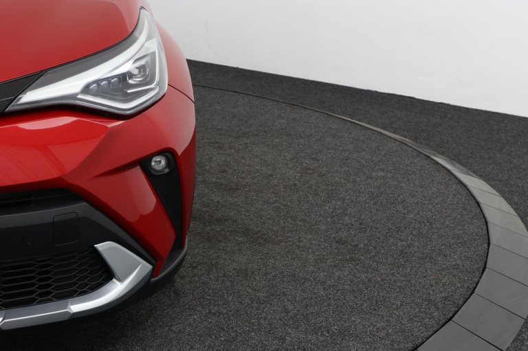 Toyota C-HR - 2.0 Hybrid Bi-Tone 36
