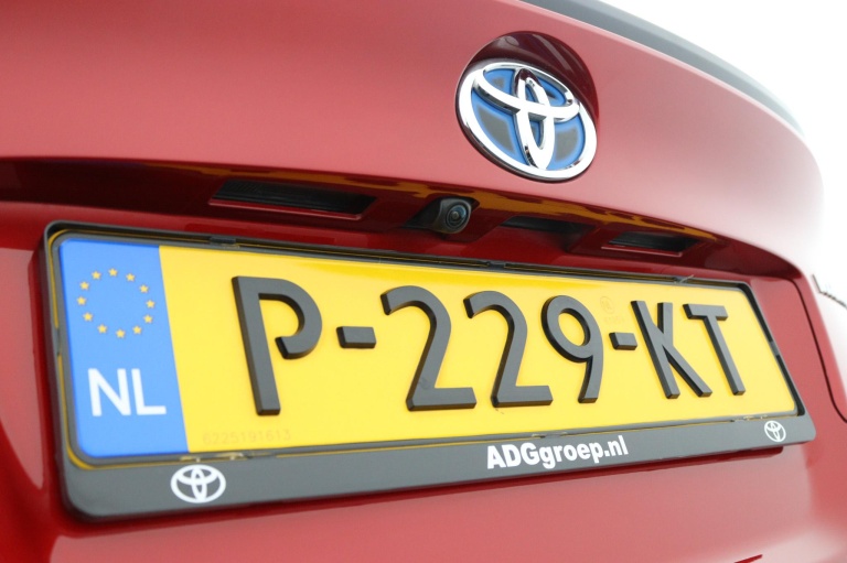 Toyota C-HR - 2.0 Hybrid Bi-Tone 40