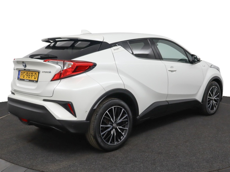 Toyota C-HR - 1.8 Hybrid Executive 2