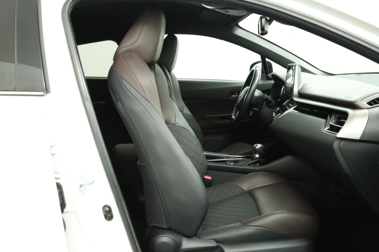 Toyota C-HR - 1.8 Hybrid Executive 22