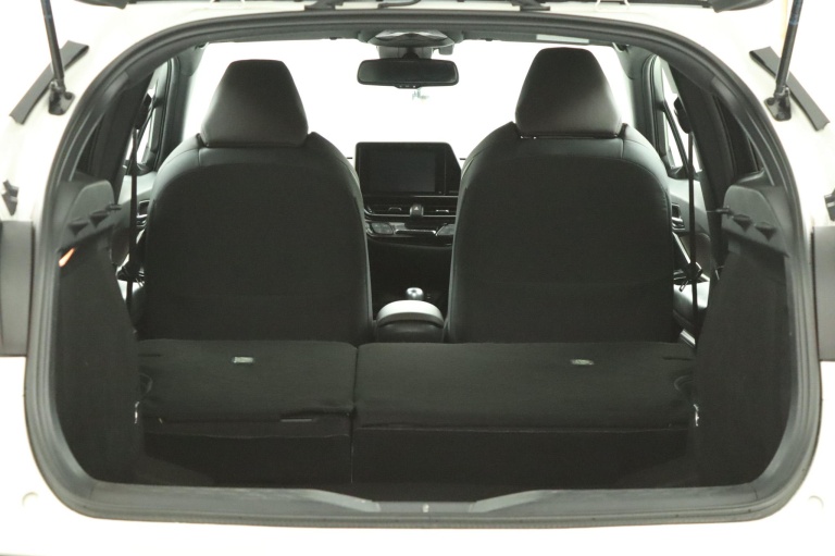 Toyota C-HR - 1.8 Hybrid Executive 26