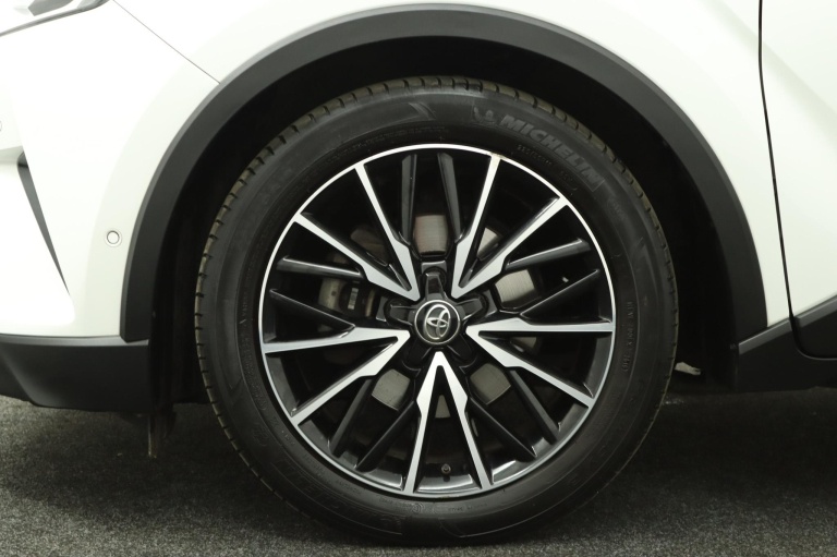 Toyota C-HR - 1.8 Hybrid Executive 39