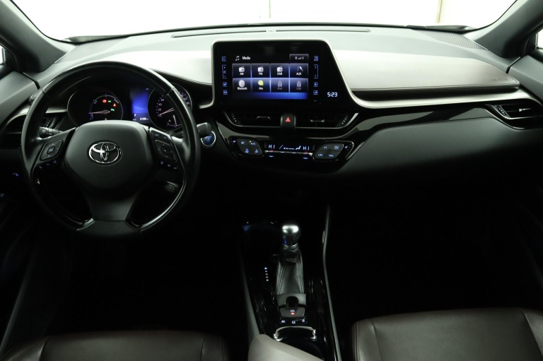 Toyota C-HR - 1.8 Hybrid Executive 4
