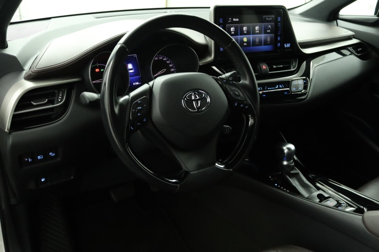 Toyota C-HR - 1.8 Hybrid Executive 68
