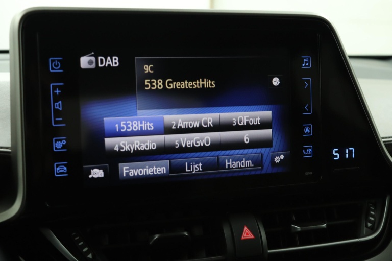 Toyota C-HR - 1.8 Hybrid Executive 8