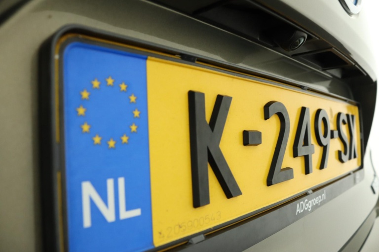 Toyota Corolla Touring Sports - 2.0 Hybrid First Edition 42