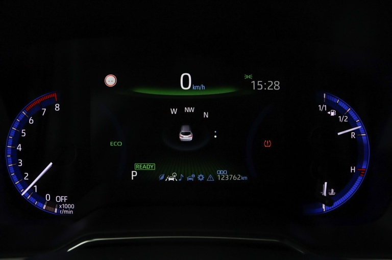 Toyota Corolla Touring Sports - 2.0 Hybrid First Edition 50