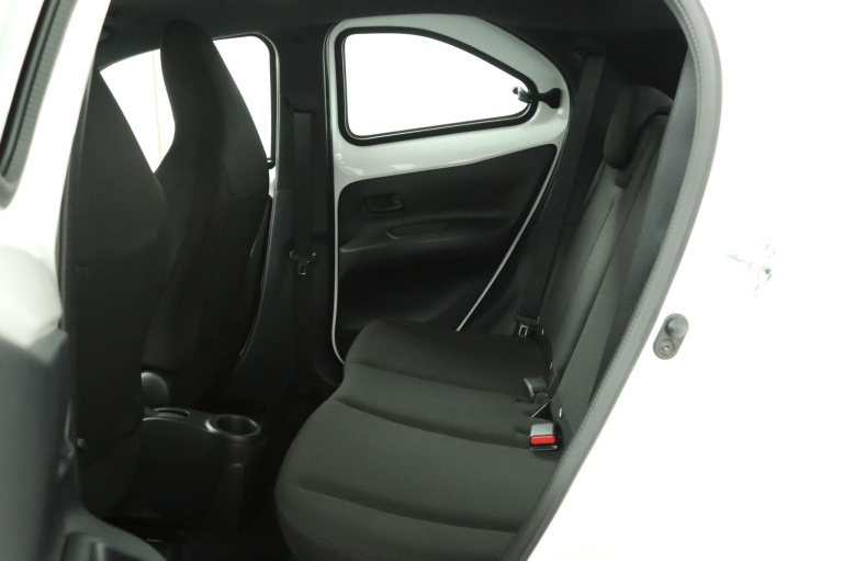 Toyota Aygo X - 1.0 VVT-i MT Play 18