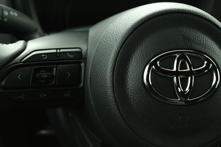 Toyota Aygo X - 1.0 VVT-i MT Play 19