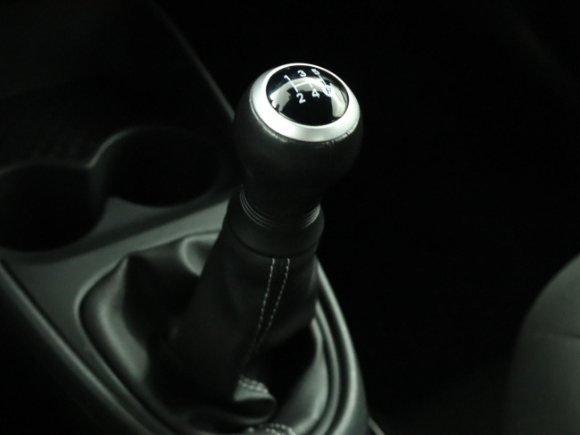 Toyota Aygo X - 1.0 VVT-i MT Play