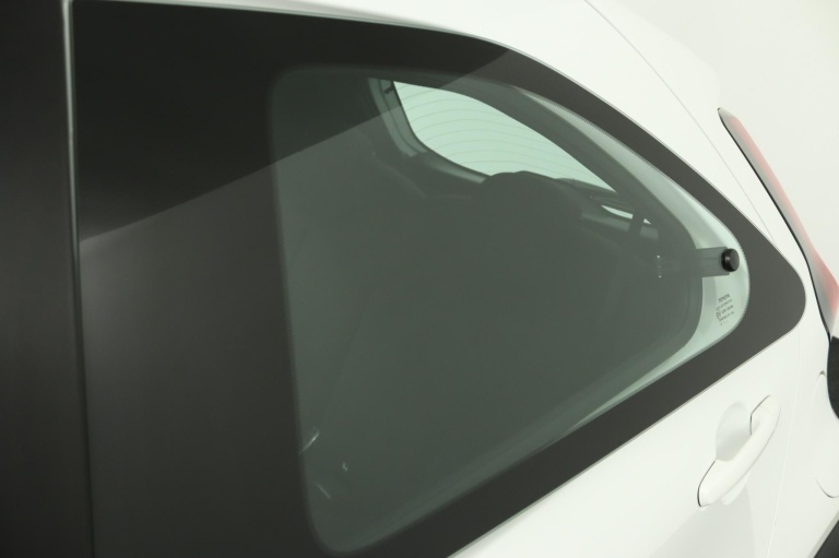 Toyota Aygo X - 1.0 VVT-i MT Play 38