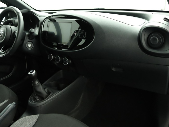 Toyota Aygo X - 1.0 VVT-i MT Play