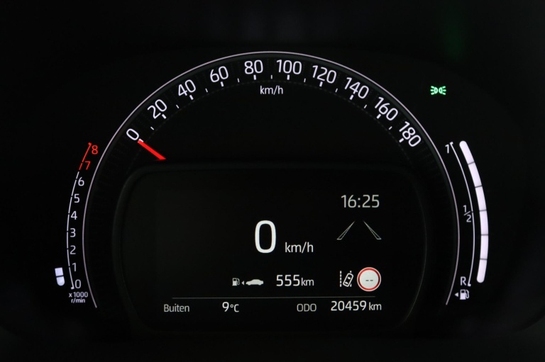 Toyota Aygo X - 1.0 VVT-i MT Play 43