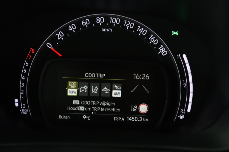 Toyota Aygo X - 1.0 VVT-i MT Play 49