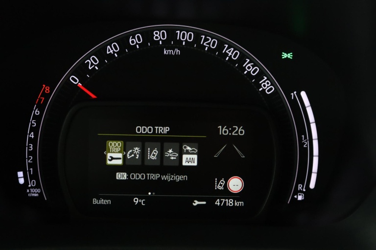 Toyota Aygo X - 1.0 VVT-i MT Play 51