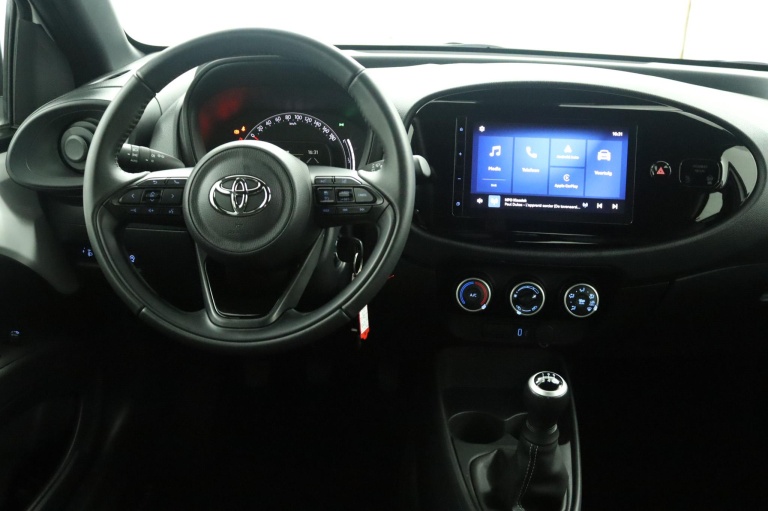 Toyota Aygo X - 1.0 VVT-i MT Play 58