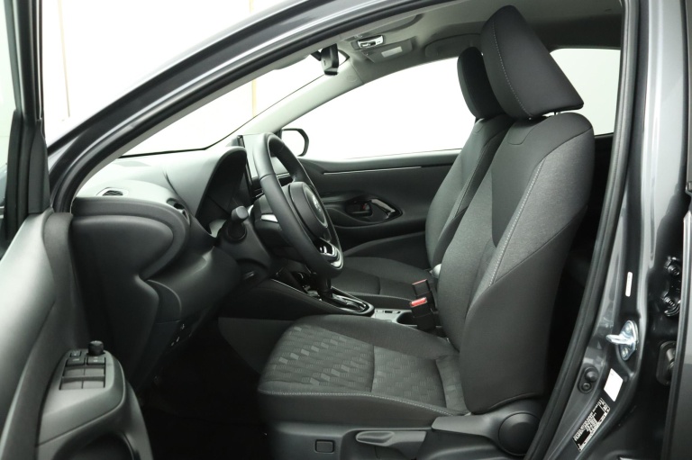 Toyota Yaris - 1.5 Hybrid 115 Dynamic 17