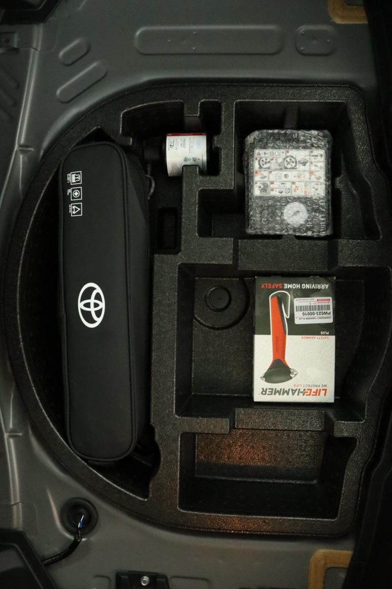 Toyota Yaris - 1.5 Hybrid 115 Dynamic 33