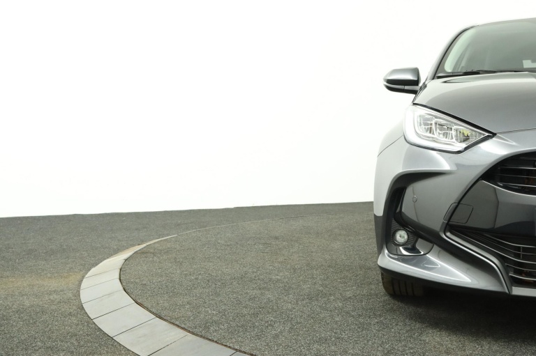 Toyota Yaris - 1.5 Hybrid 115 Dynamic 35