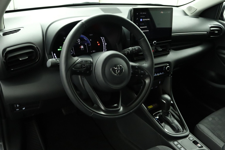 Toyota Yaris - 1.5 Hybrid 115 Dynamic 64