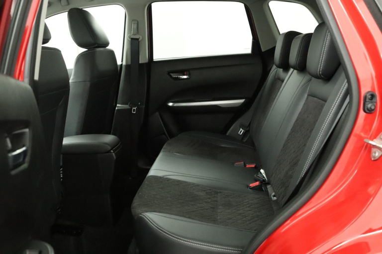 Suzuki Vitara - 1.4 Boosterjet Style Smart Hybrid 18