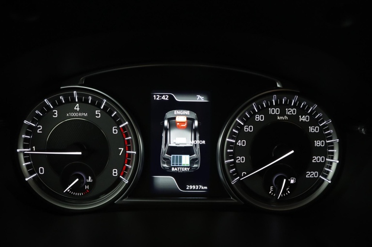 Suzuki Vitara - 1.4 Boosterjet Style Smart Hybrid 57