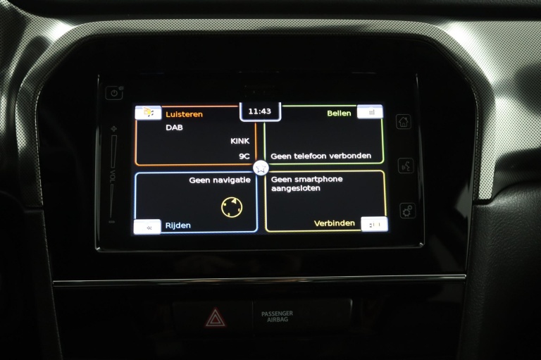 Suzuki Vitara - 1.4 Boosterjet Style Smart Hybrid 58