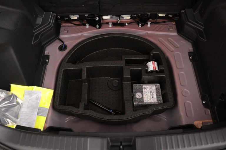 Toyota Yaris Cross - 1.5 Hybrid 115 Dynamic 31