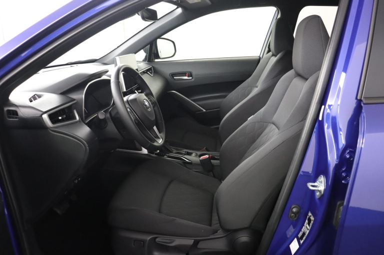 Toyota Corolla Cross - Hybrid 140 Style 17