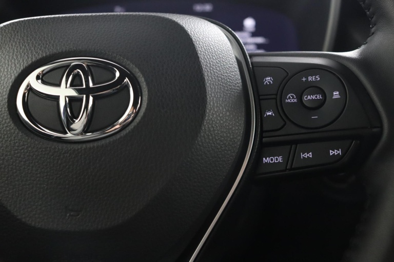 Toyota Corolla Cross - Hybrid 140 Style 21