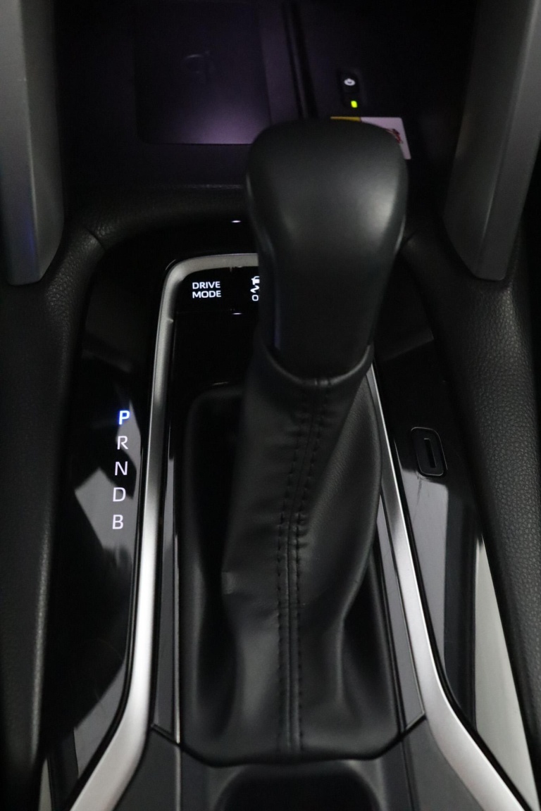 Toyota Corolla Cross - Hybrid 140 Style 27