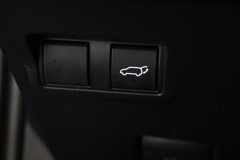 Toyota Corolla Cross - Hybrid 140 Style 30