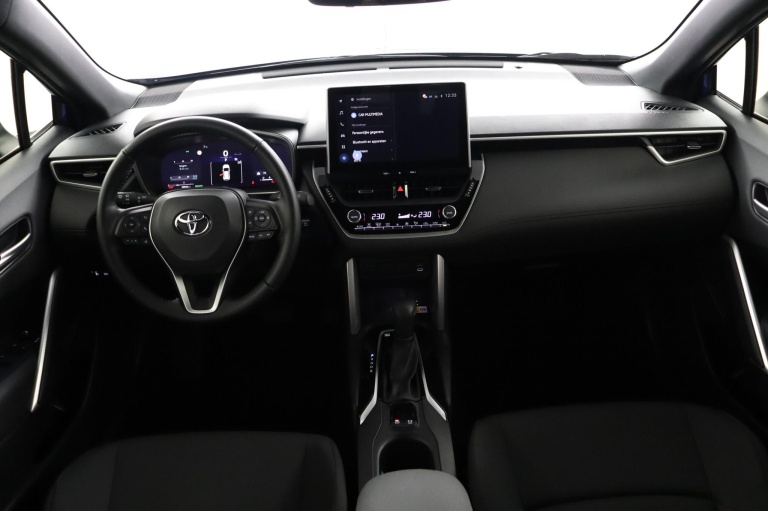 Toyota Corolla Cross - Hybrid 140 Style 4