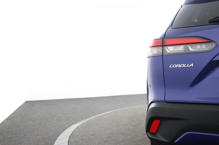 Toyota Corolla Cross - Hybrid 140 Style 43