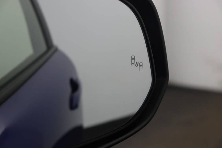 Toyota Corolla Cross - Hybrid 140 Style 46