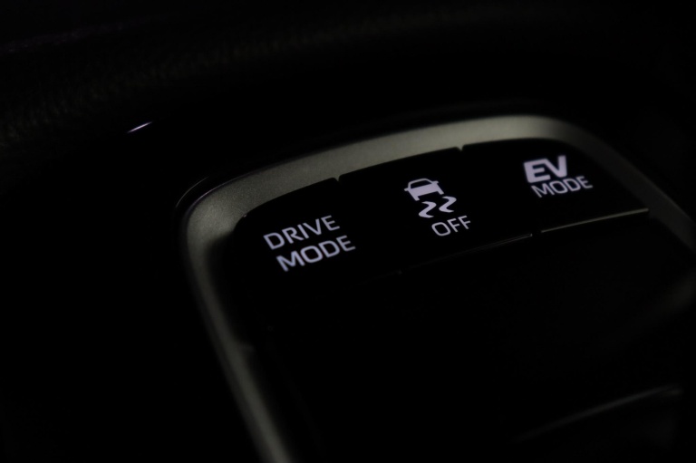 Toyota Corolla Cross - Hybrid 140 Style 55