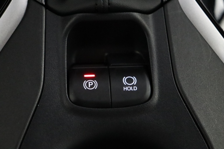 Toyota Corolla Cross - Hybrid 140 Style 56