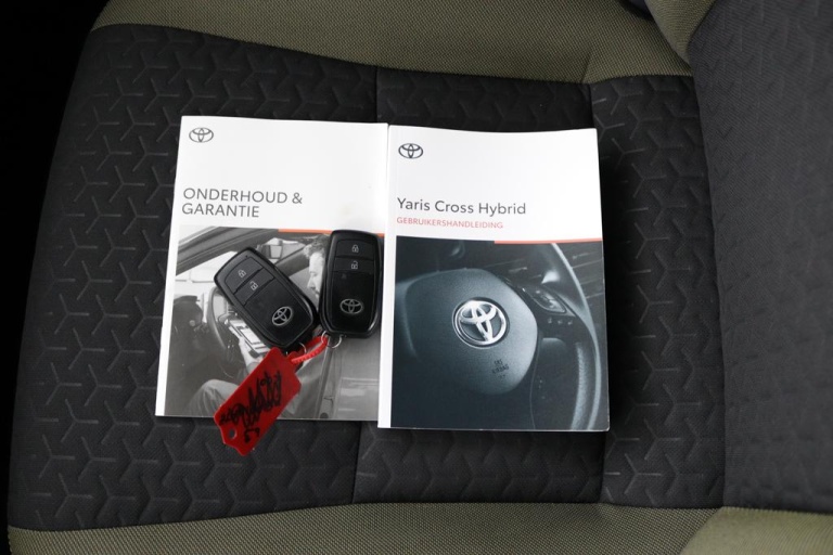 Toyota Yaris Cross - 1.5 Hybrid Explore 11