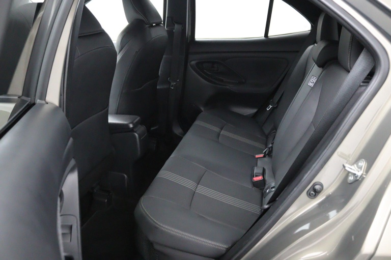 Toyota Yaris Cross - 1.5 Hybrid Adventure 12