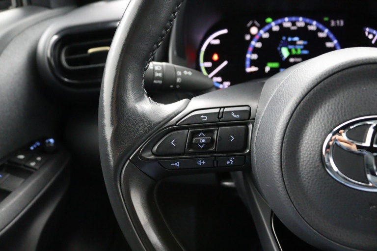 Toyota Yaris Cross - 1.5 Hybrid Adventure 18