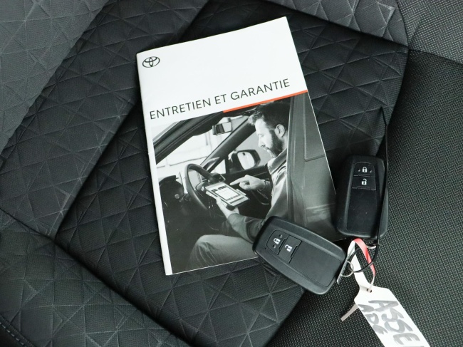 Toyota C-HR - 1.8 Hybrid Dynamic