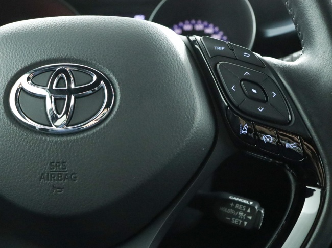 Toyota C-HR - 1.8 Hybrid Dynamic