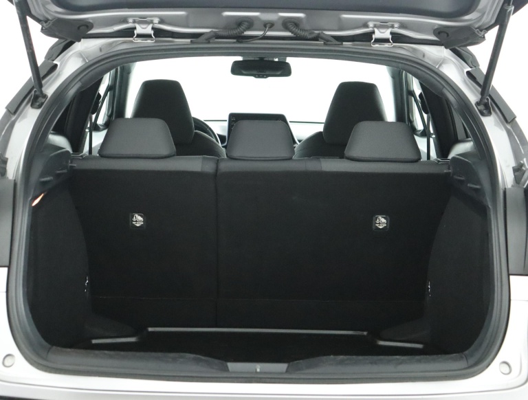 Toyota C-HR - 1.8 Hybrid Dynamic 24