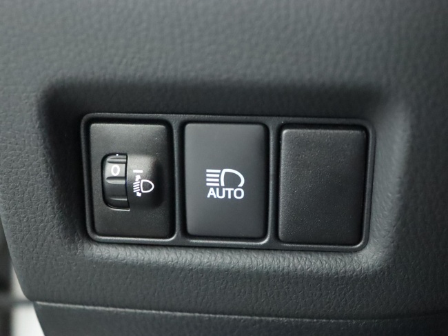 Toyota C-HR - 1.8 Hybrid Dynamic