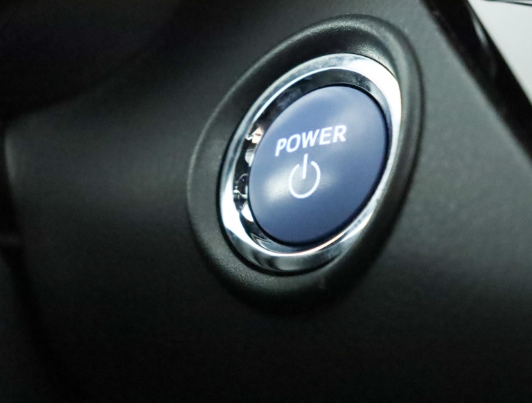 Toyota C-HR - 1.8 Hybrid Dynamic 52